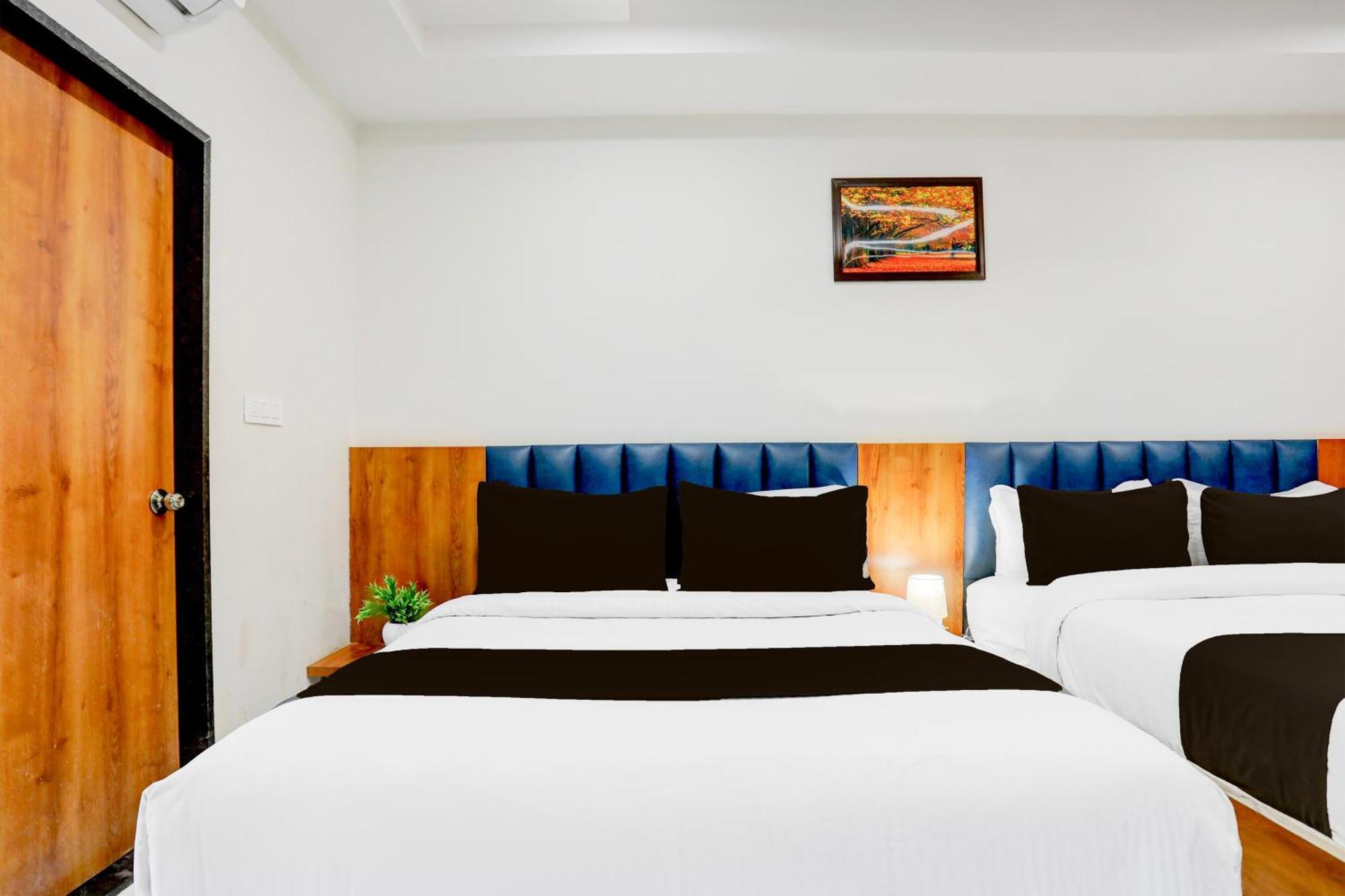 Super Townhouse Ambaji Formerly Hotel Kardhar Inn Extérieur photo