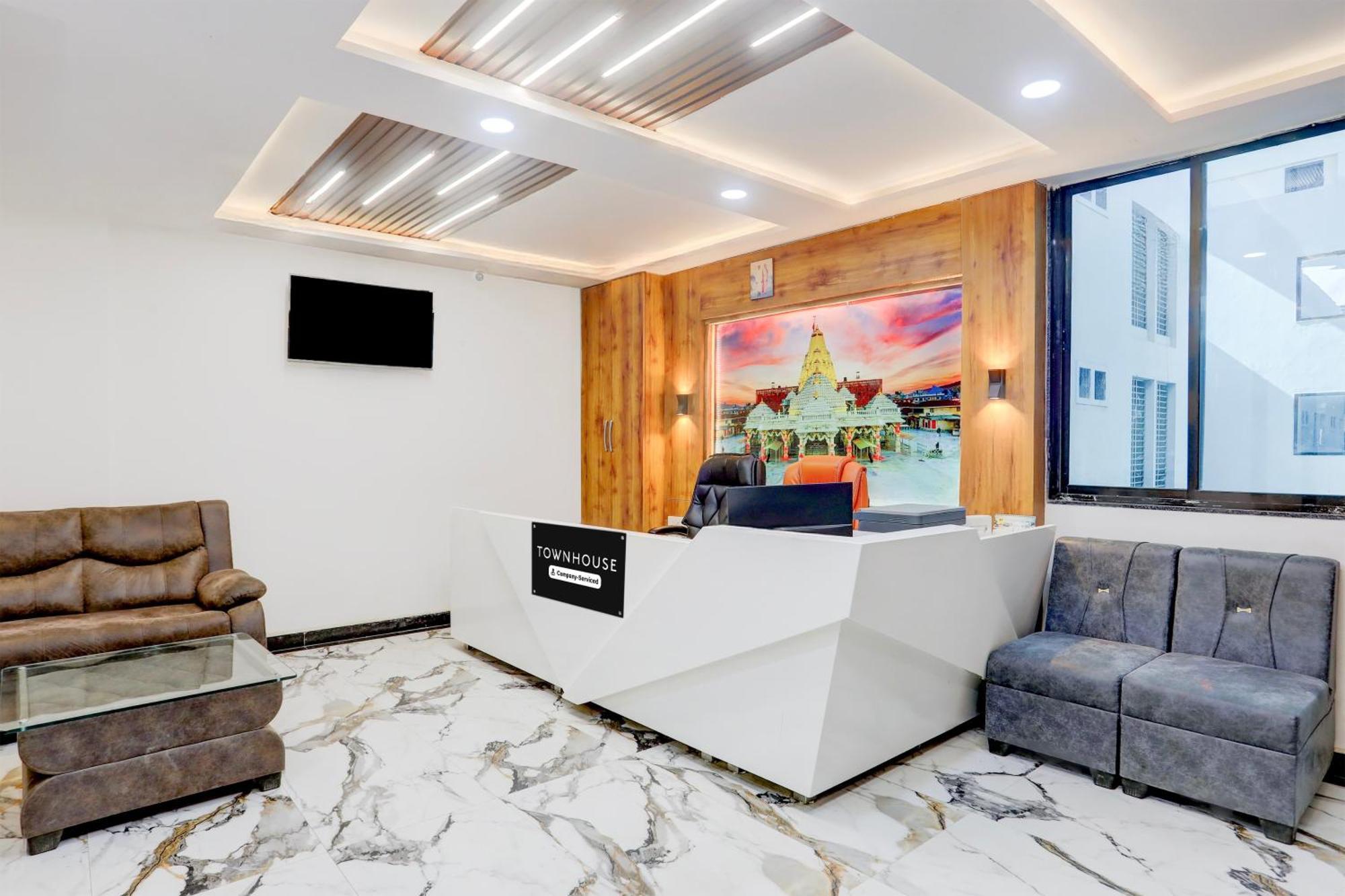 Super Townhouse Ambaji Formerly Hotel Kardhar Inn Extérieur photo
